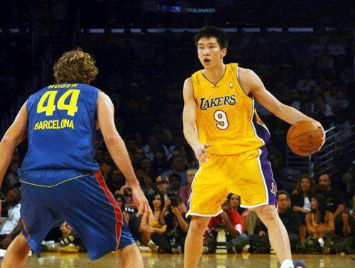 1676987436532076259.jpg 孙悦.jpg